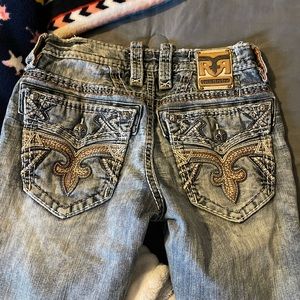 Size 30 Rock Revival